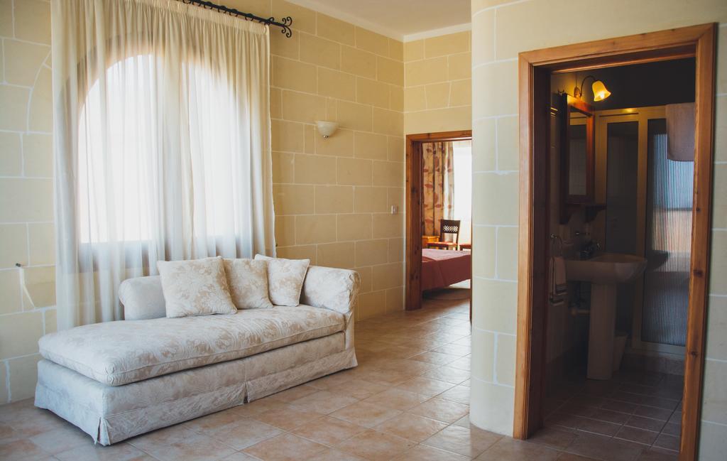 Villa Al Faro B&B Ghammar Habitación foto
